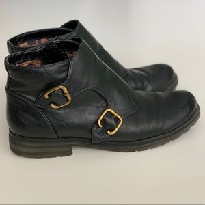 Naturalizer • N5 Comfort Booties in Black